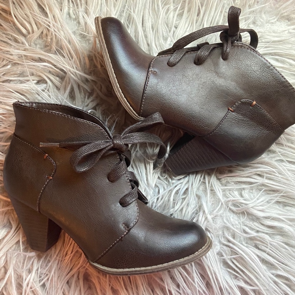 Forever 21 - Heeled Brown Ankle Booties